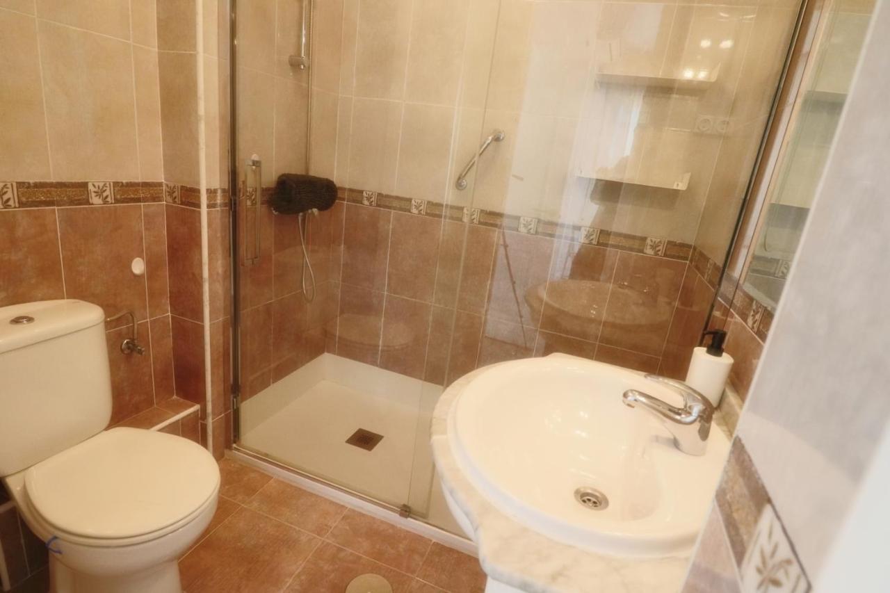 פואנגירולה Apartment Ronda 1H מראה חיצוני תמונה